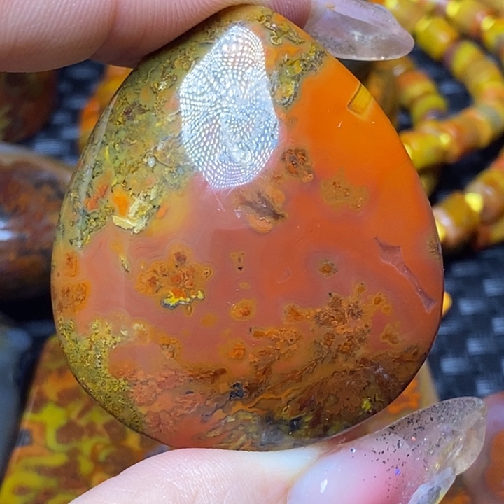 玛瑙/玉髓颈饰未镶嵌