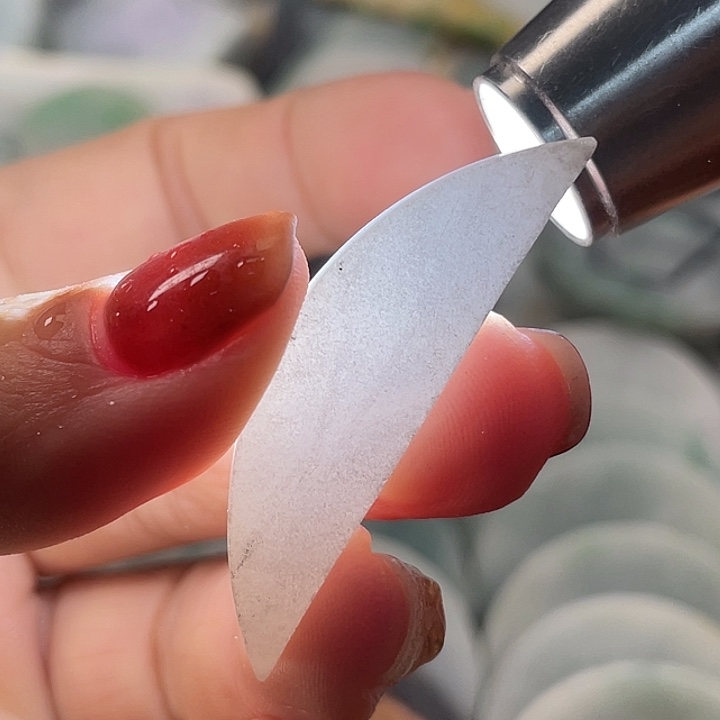 颈饰未镶嵌翡翠1