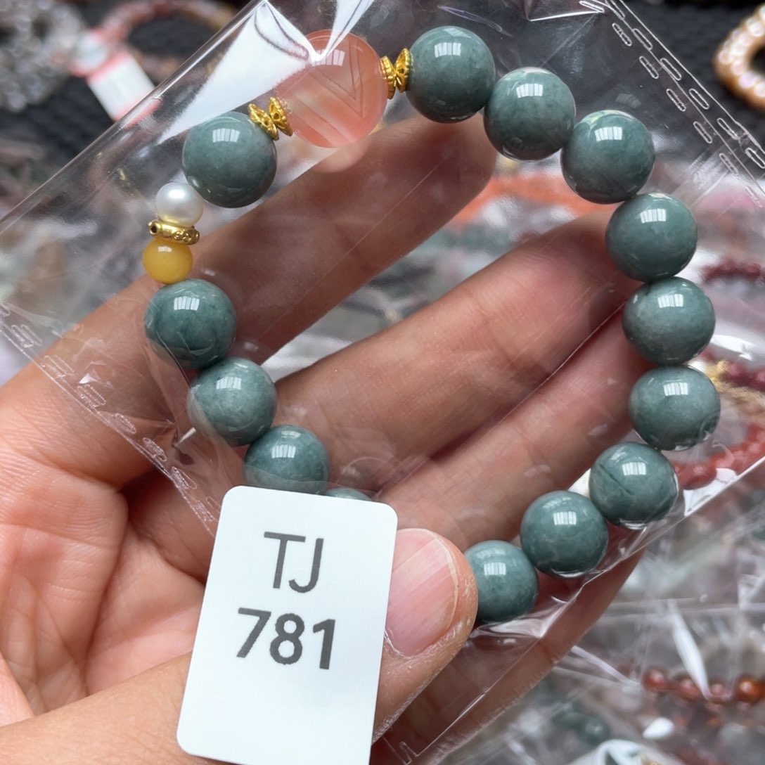 水晶多样性发一只未镶嵌