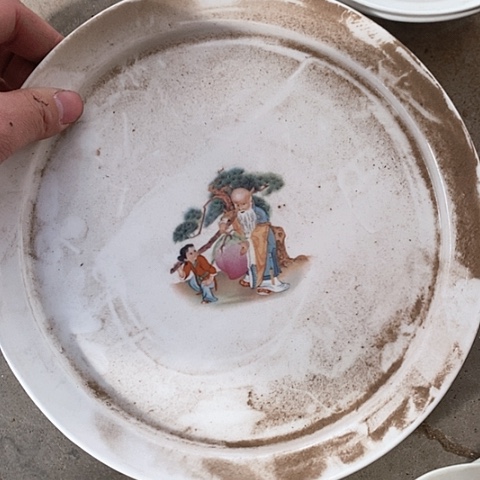 ，摆件。烧制问题都是正常的，