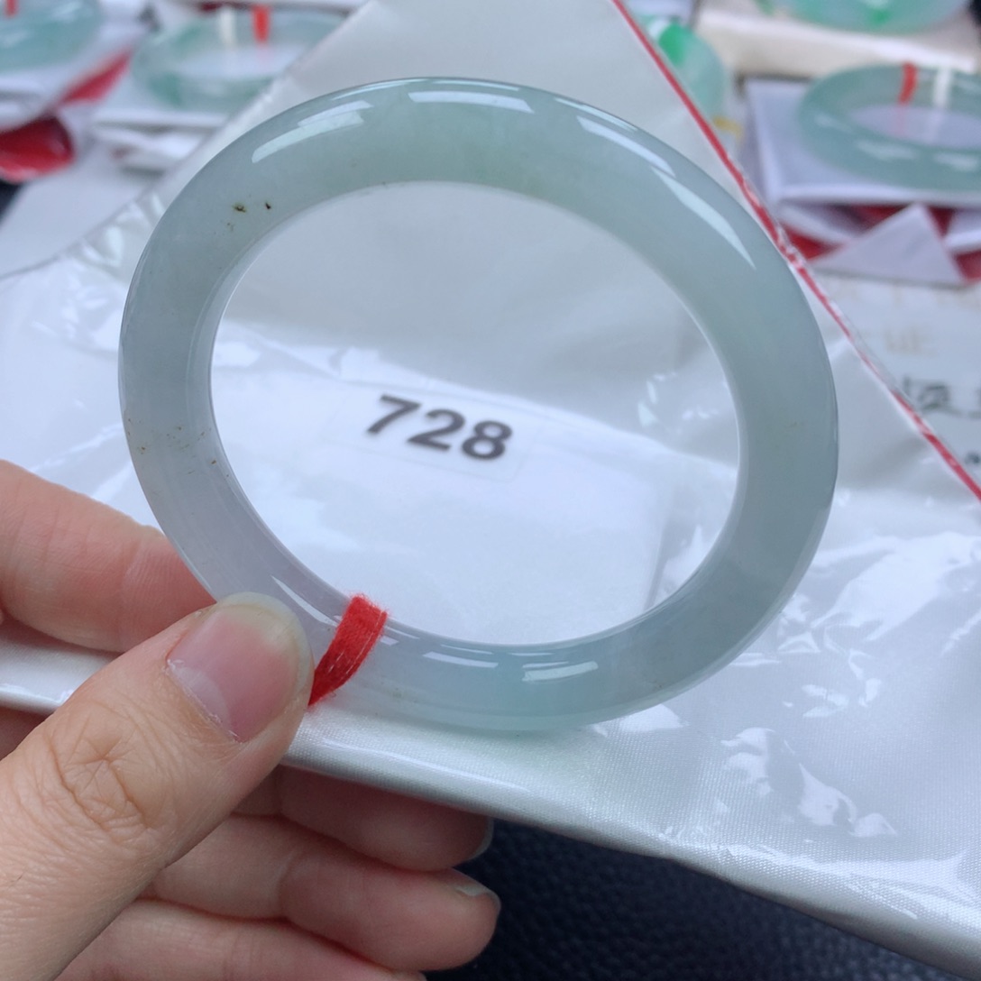 翡翠手镯未镶嵌55圆