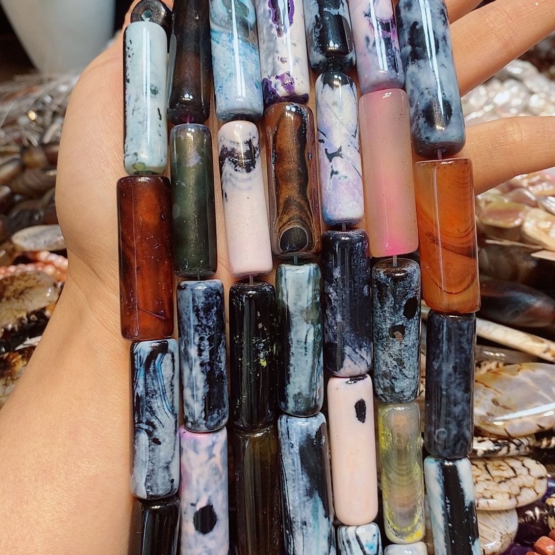 玛瑙/玉髓散珠天然玛瑙天珠管大孔多宝色一条