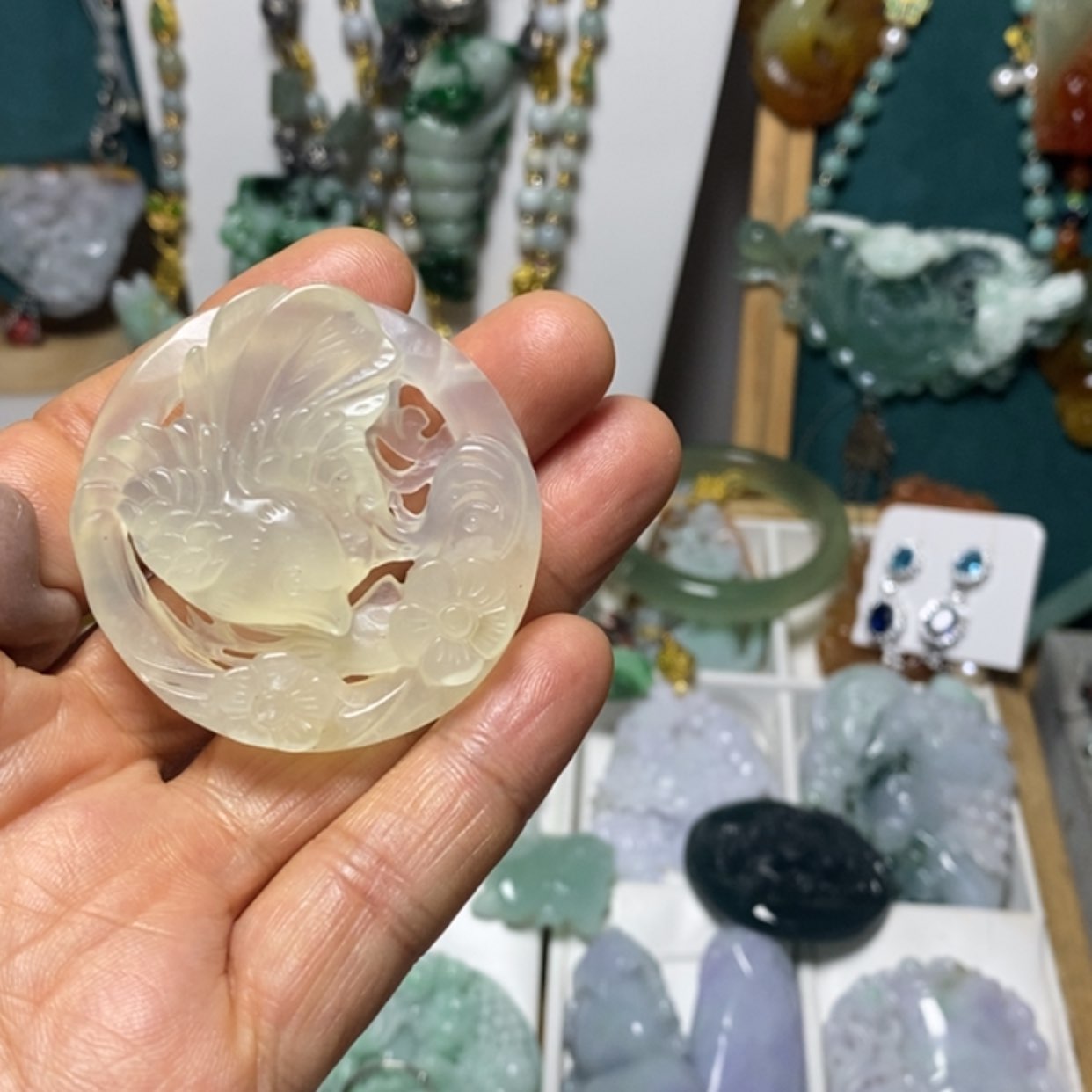 【闪购商品】蛇纹石玉吊坠未镶嵌