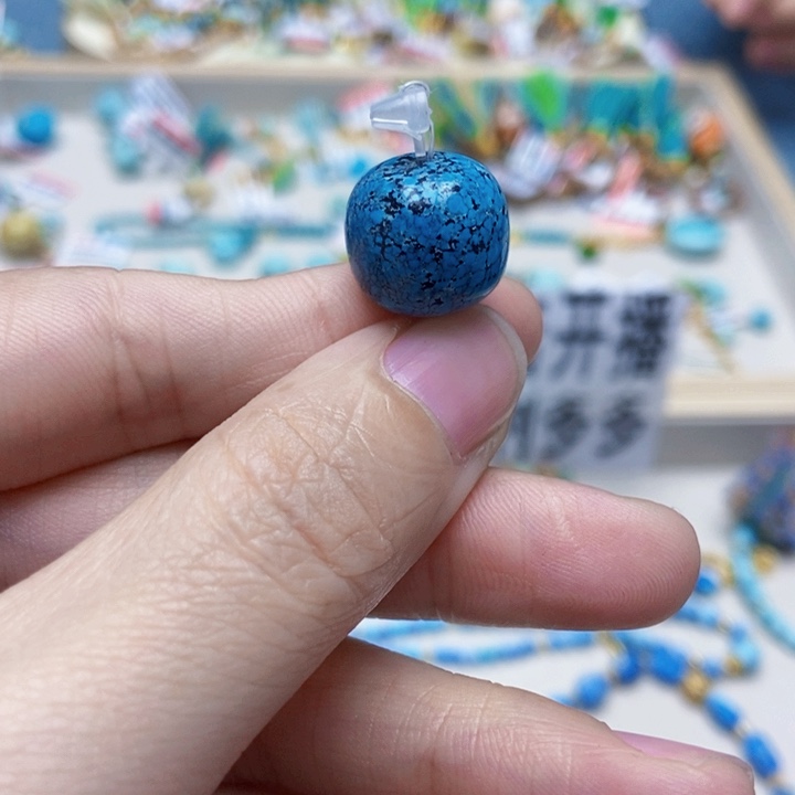 绿松石未镶嵌颈饰13