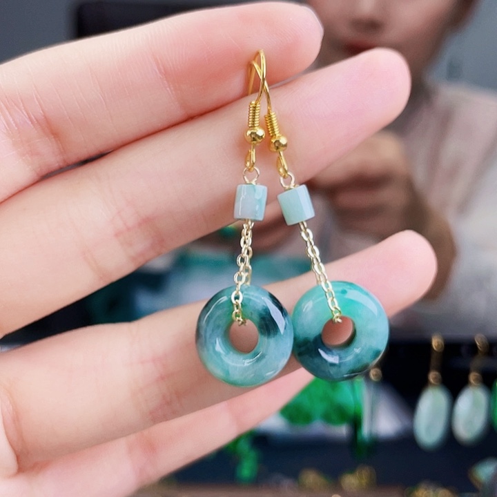 翡翠耳饰未镶嵌饰品