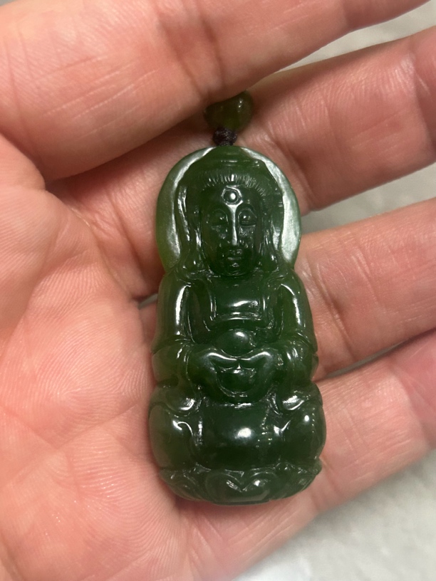 天然和田玉碧玉吊坠