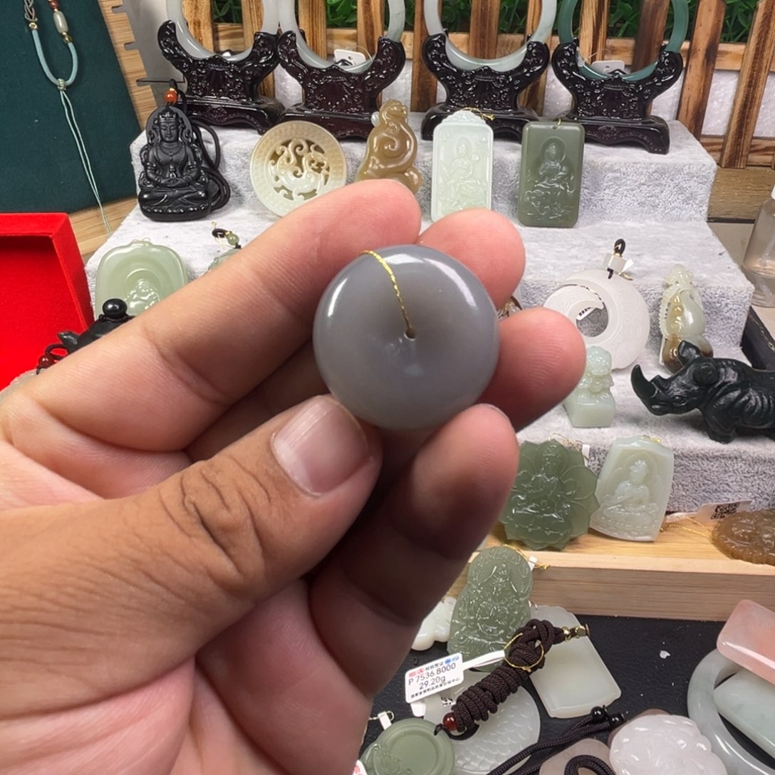 和田玉颈饰未镶嵌?*