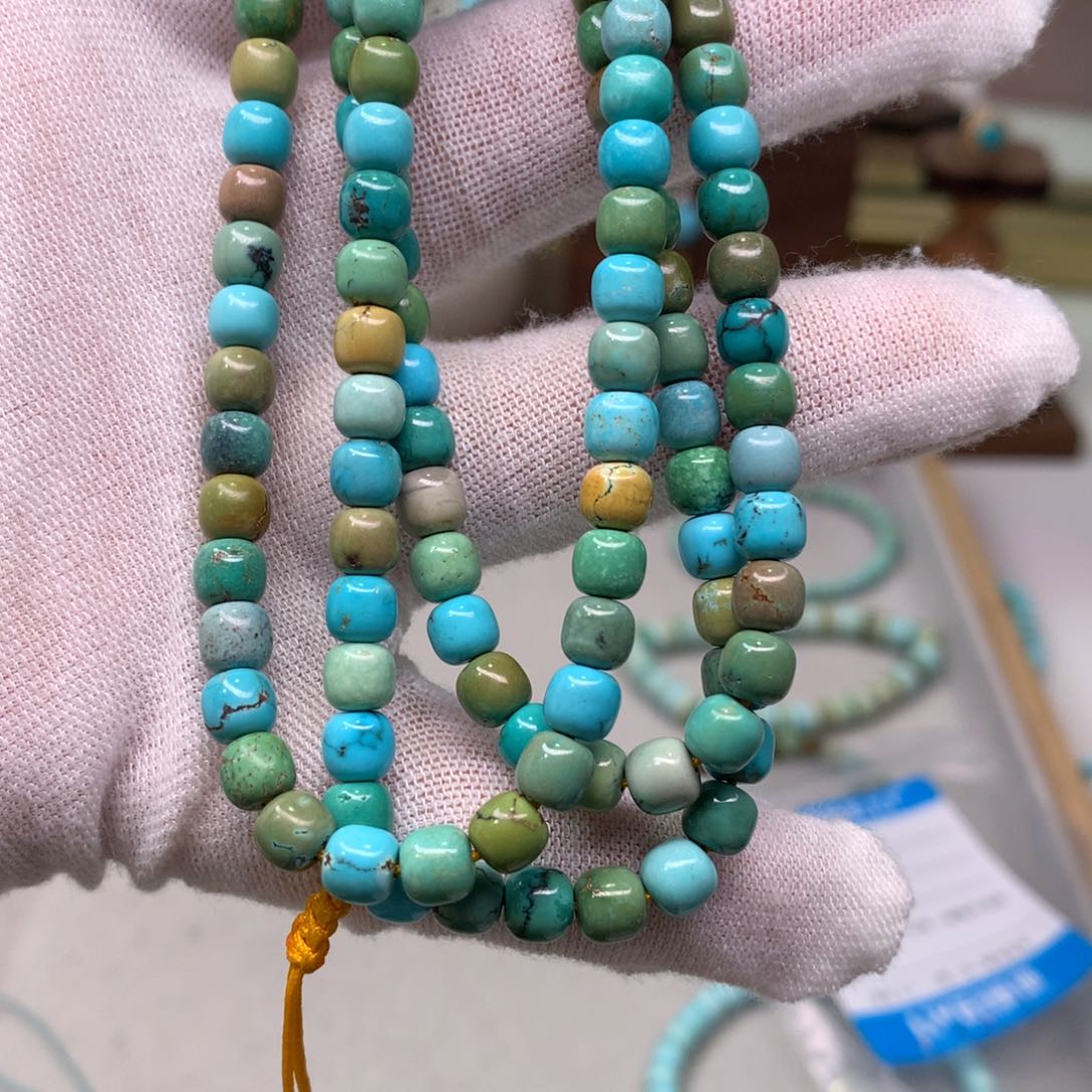 绿松石配饰未镶嵌