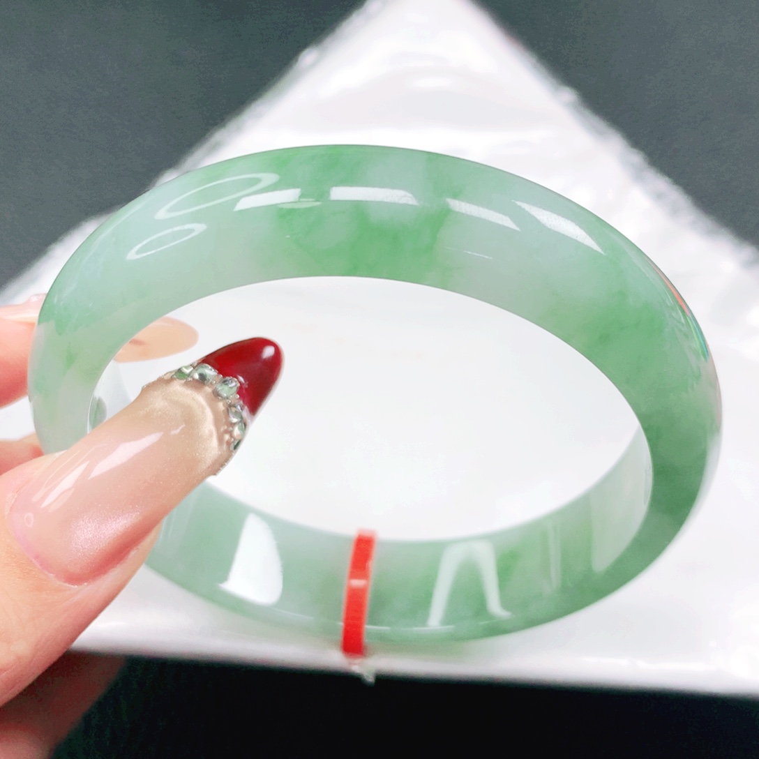 翡翠未镶嵌手镯56