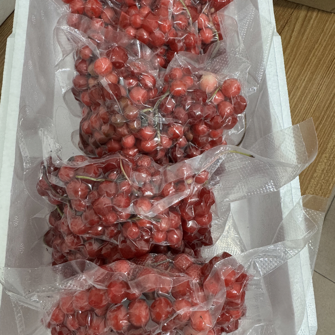 五味子全熟鲜果颗粒（适合做蜜酿）顺丰冷链空运