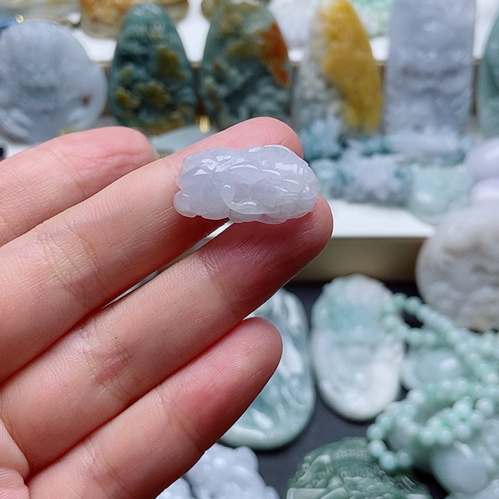 翡翠未镶嵌吊坠(不含链)1