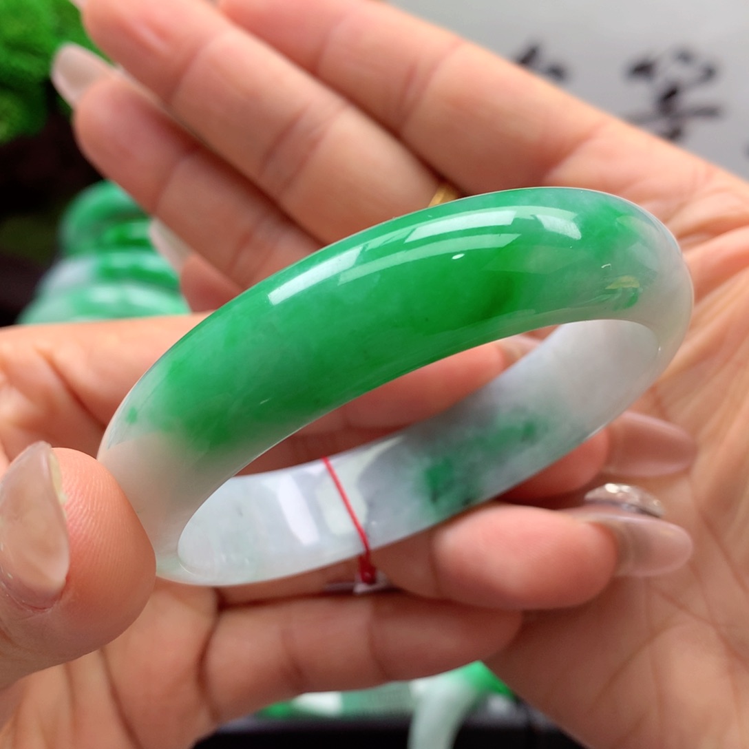 未镶嵌手镯翡翠缅甸