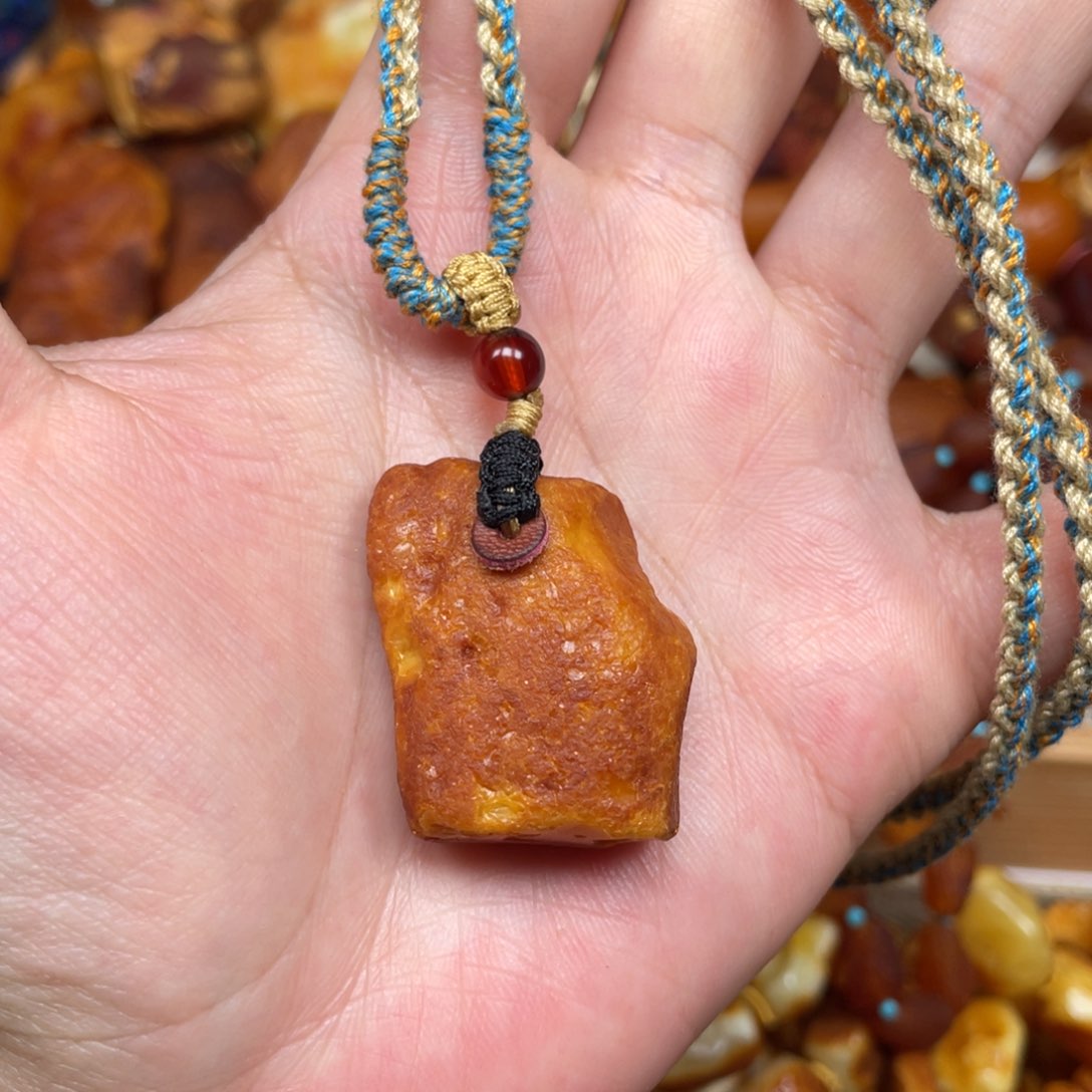 蜜蜡珠宝奇石未镶嵌