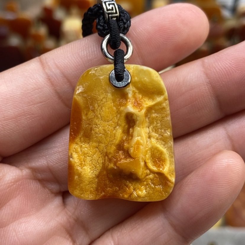 【闪购商品】琥珀颈饰未镶嵌