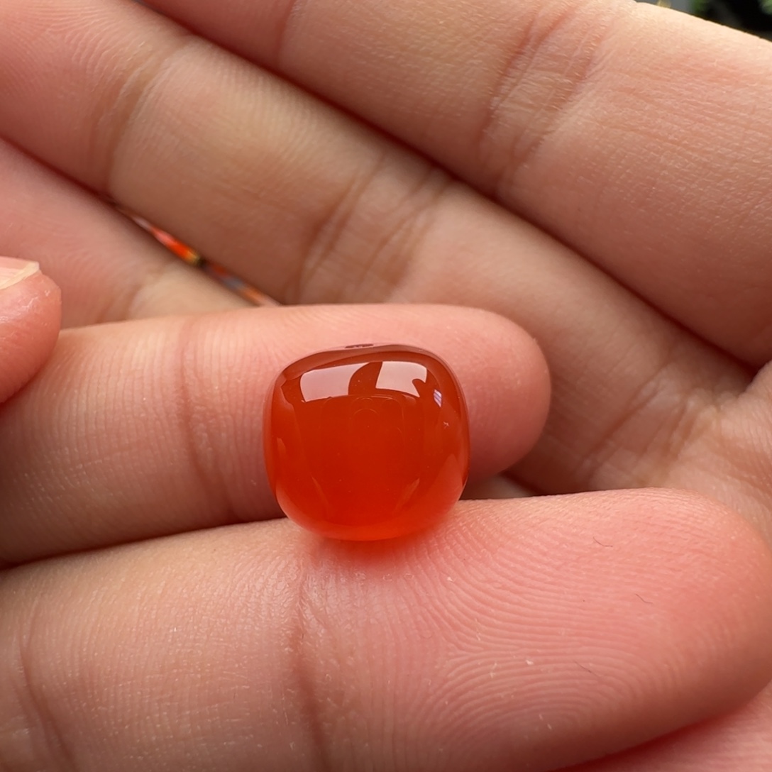 南红玛瑙未镶嵌冰红老型10.9*9.6色红全品