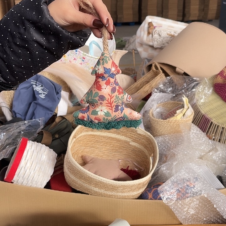 圣诞树挂件挂包包上