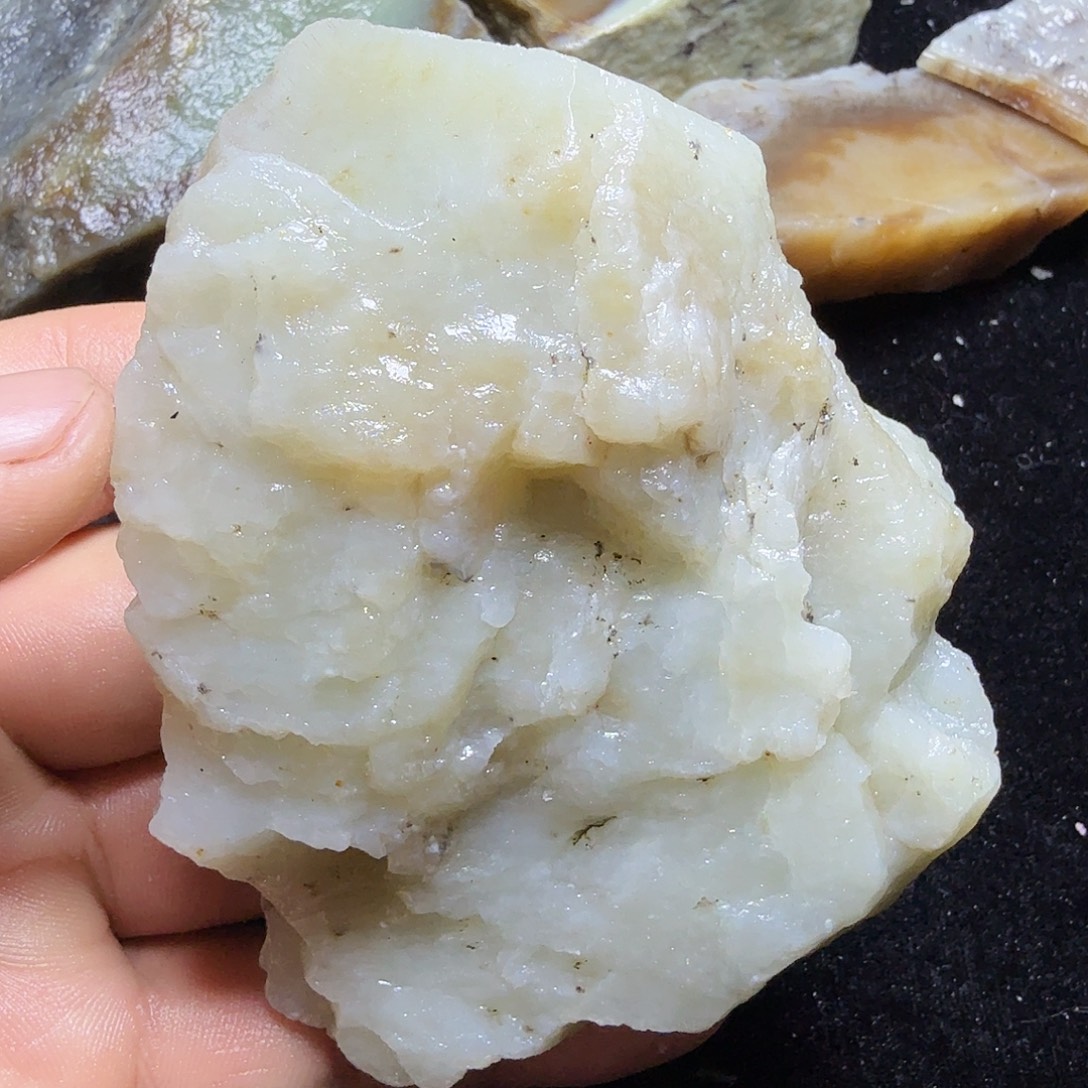 和田玉（糖玉）未镶嵌珠宝半成品