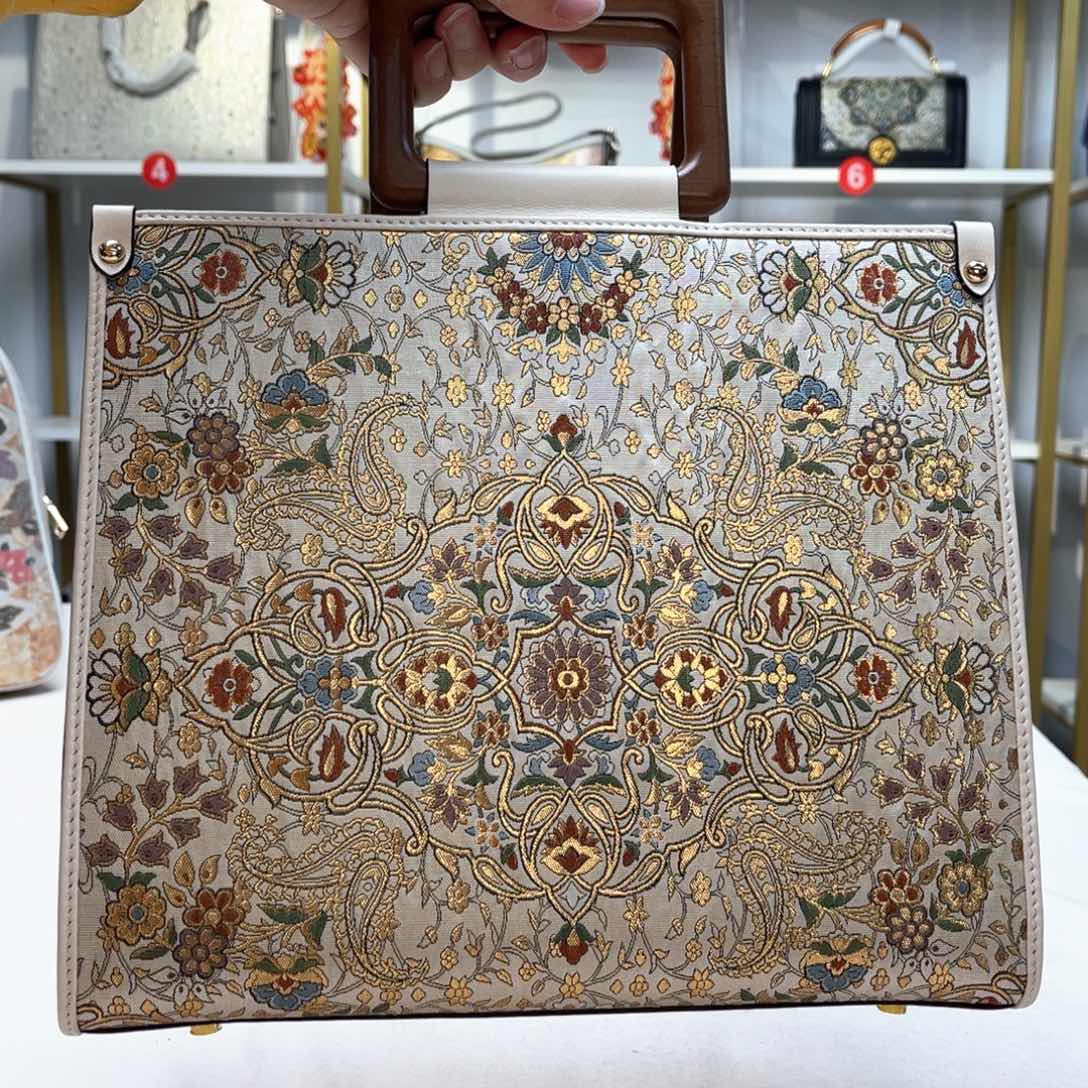 织绣直播间浮力大漏