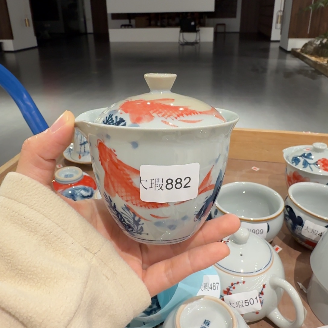 釉下手绘茶具微瑕