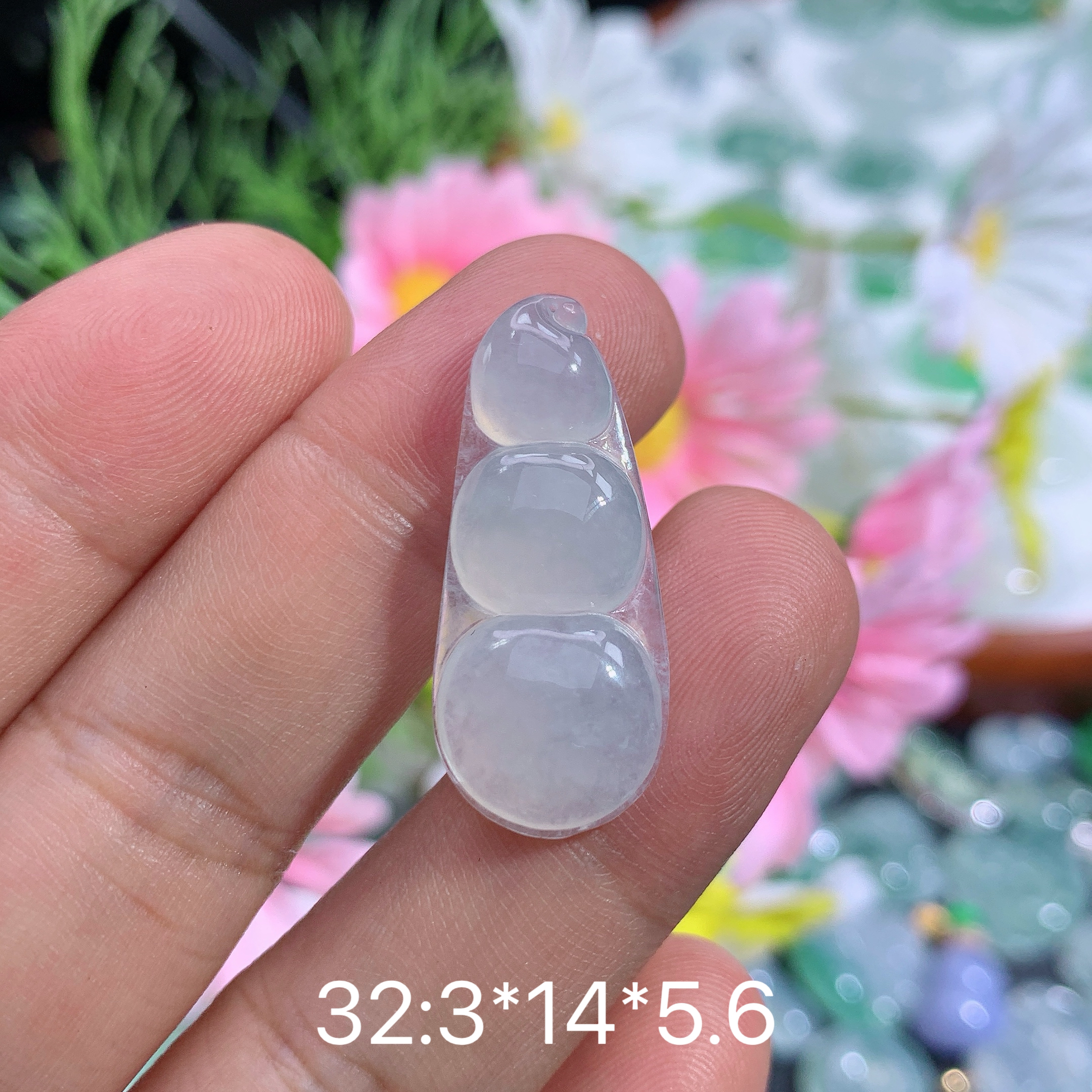 缅甸天然翡翠A货冰种福豆吊坠刘冰透气质雕刻精致镶嵌通透女士礼