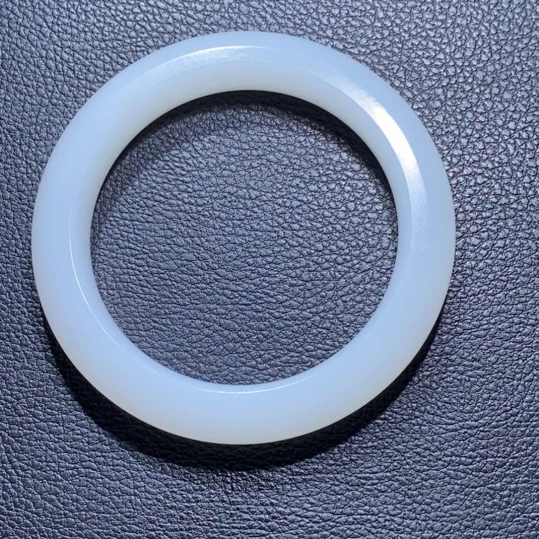 和田玉颈饰未镶嵌川**城