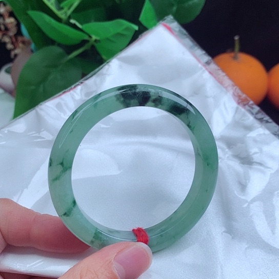 翡翠手镯未镶嵌   正圈52 冰飘花