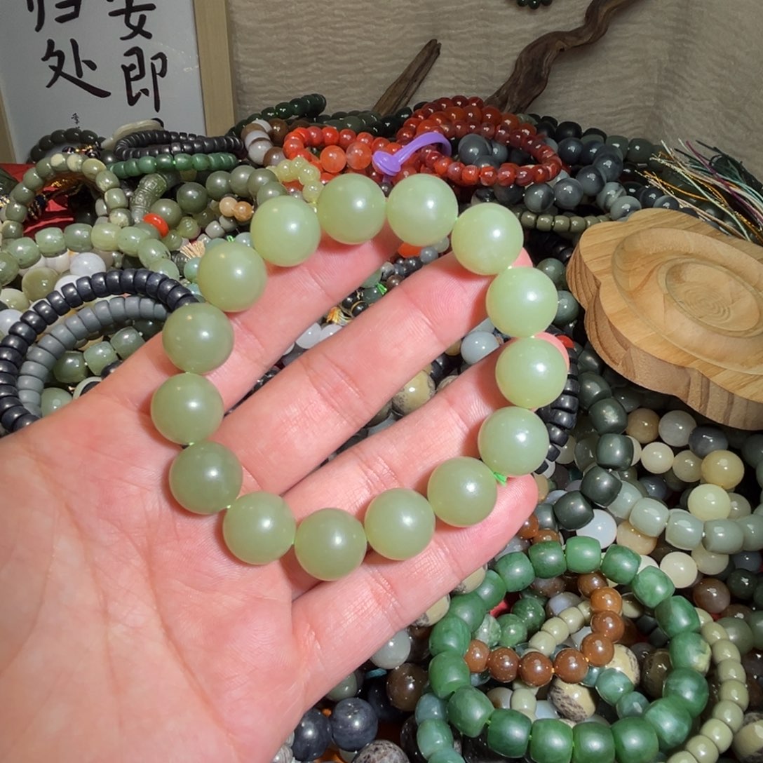 和田玉手链未镶嵌