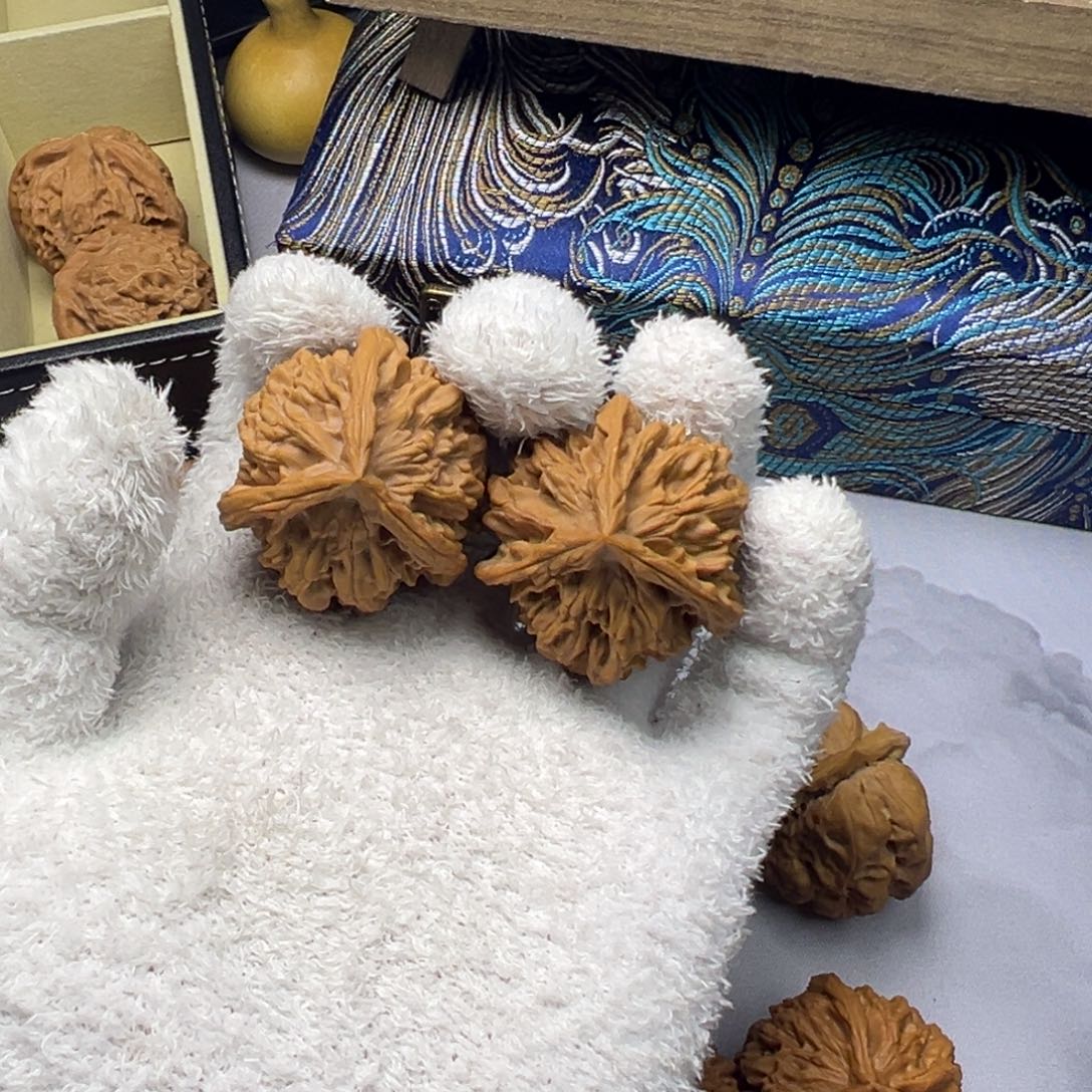 喵***商吊坠文玩核桃42高桩骨王三愣