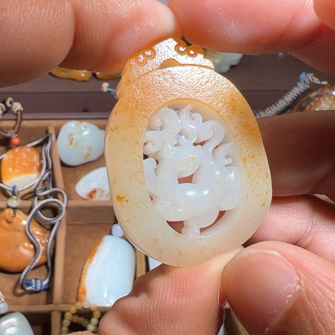 和田玉颈饰未镶嵌