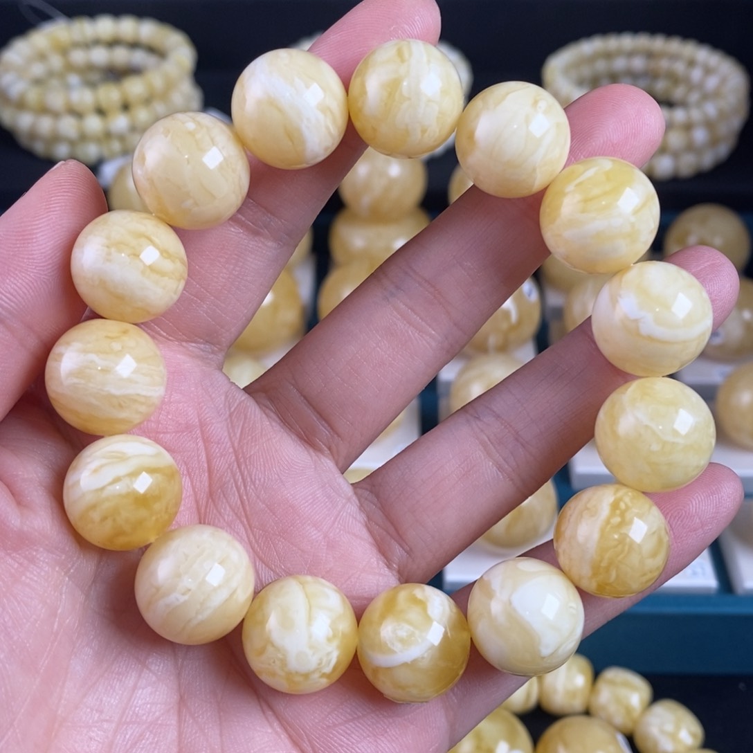 未镶嵌蜜蜡珠宝奇石