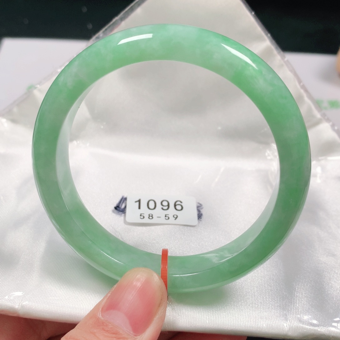 翡翠手镯未镶嵌编号1096