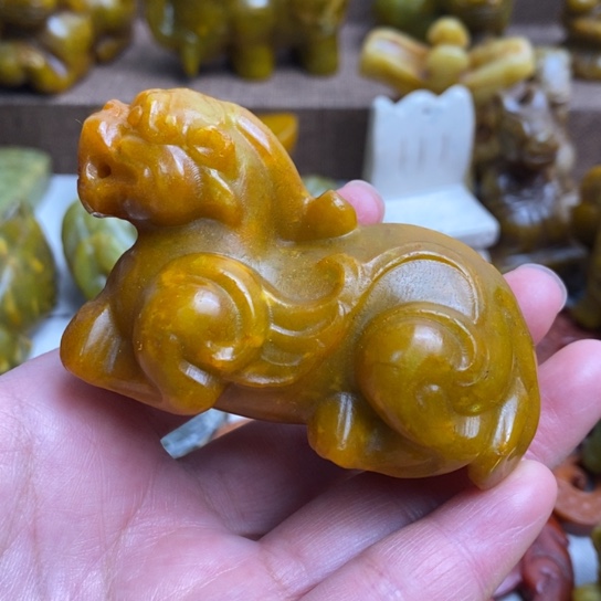 蛇纹石玉未镶嵌颈饰125