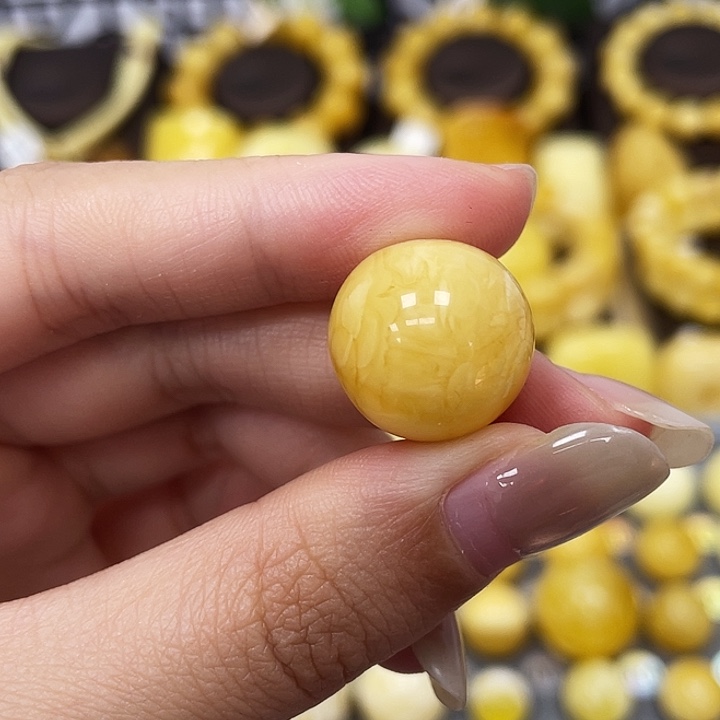 琥珀未镶嵌裸石16.4mm浓蜡妖花圆珠瑕1-2