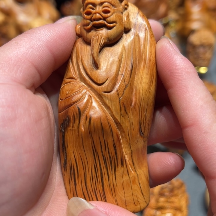 柏木（崖柏）点点关注