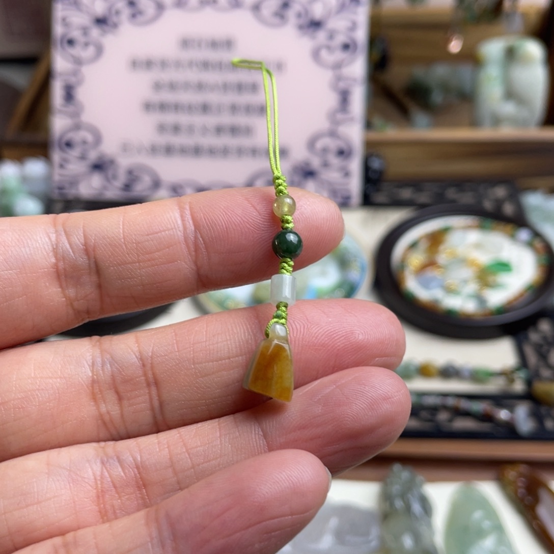 翡翠挂件未镶嵌手机挂件