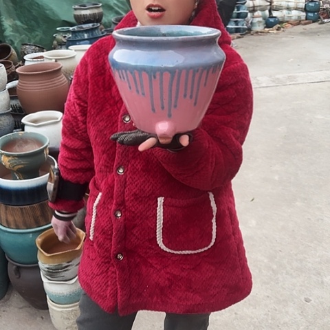 口20高20瑕疵盆子。 