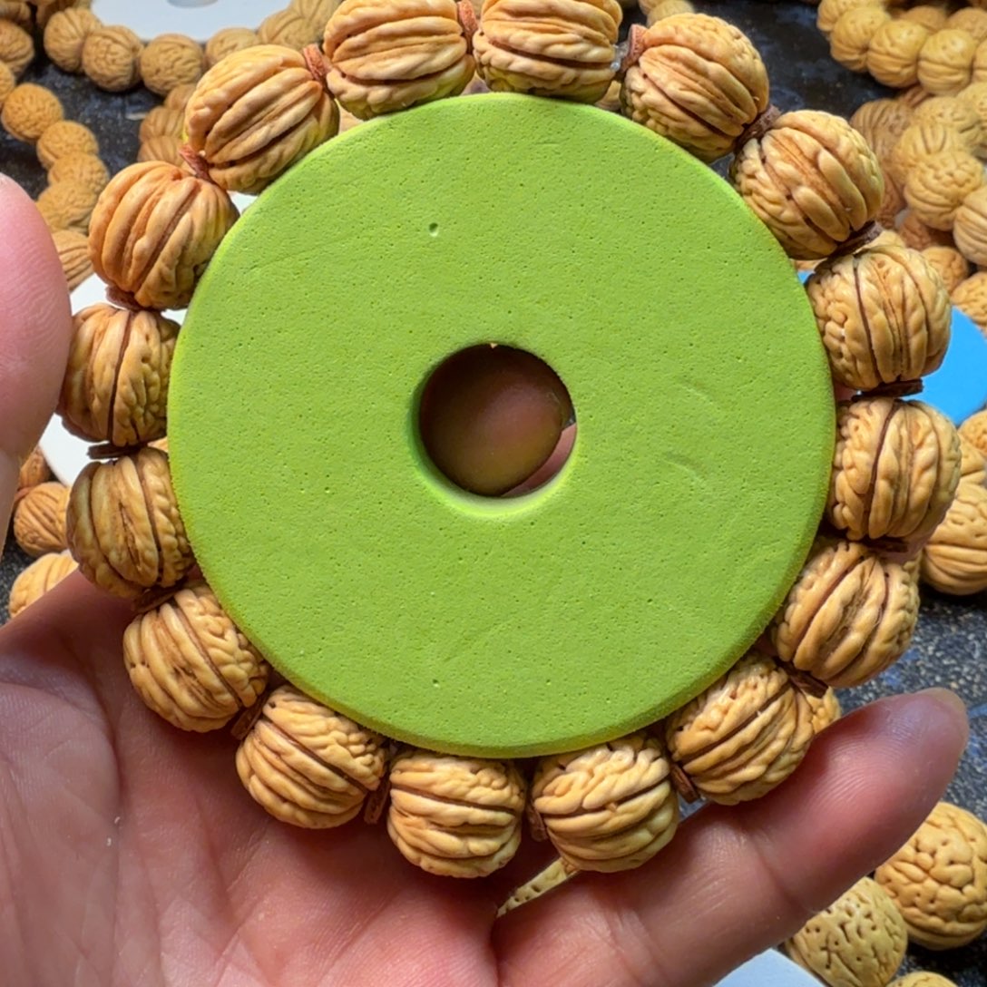 桃核吊坠金刚蚊手串