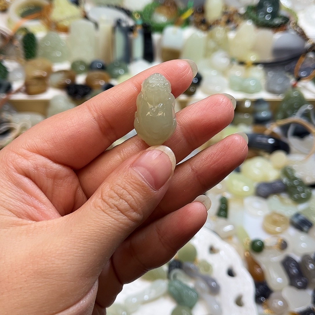 龙***和田玉未镶嵌吊坠(赠链)