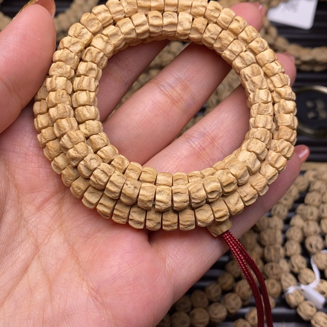 柏香籽/百香籽吊坠一*