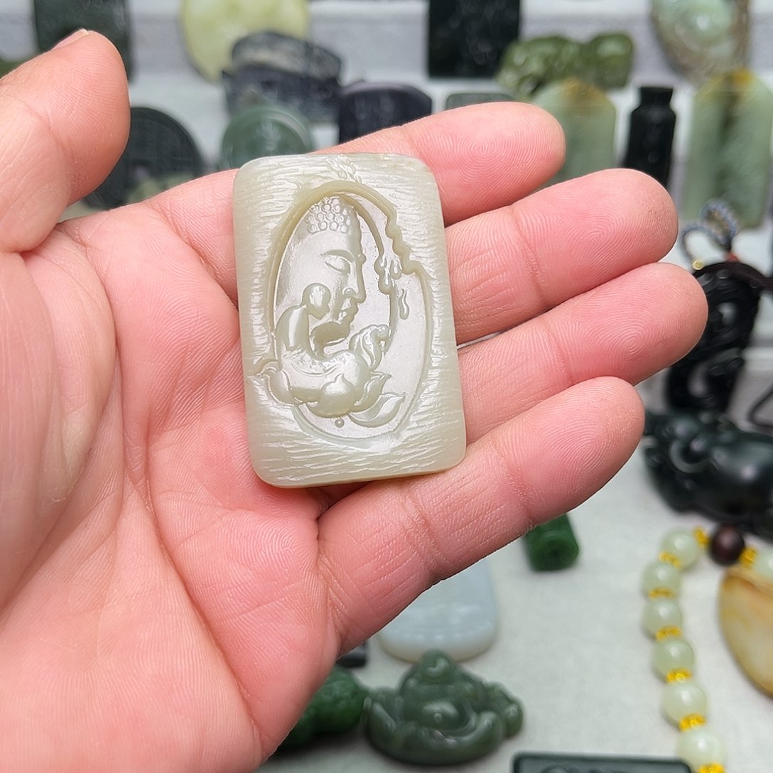 和田玉颈饰未镶嵌