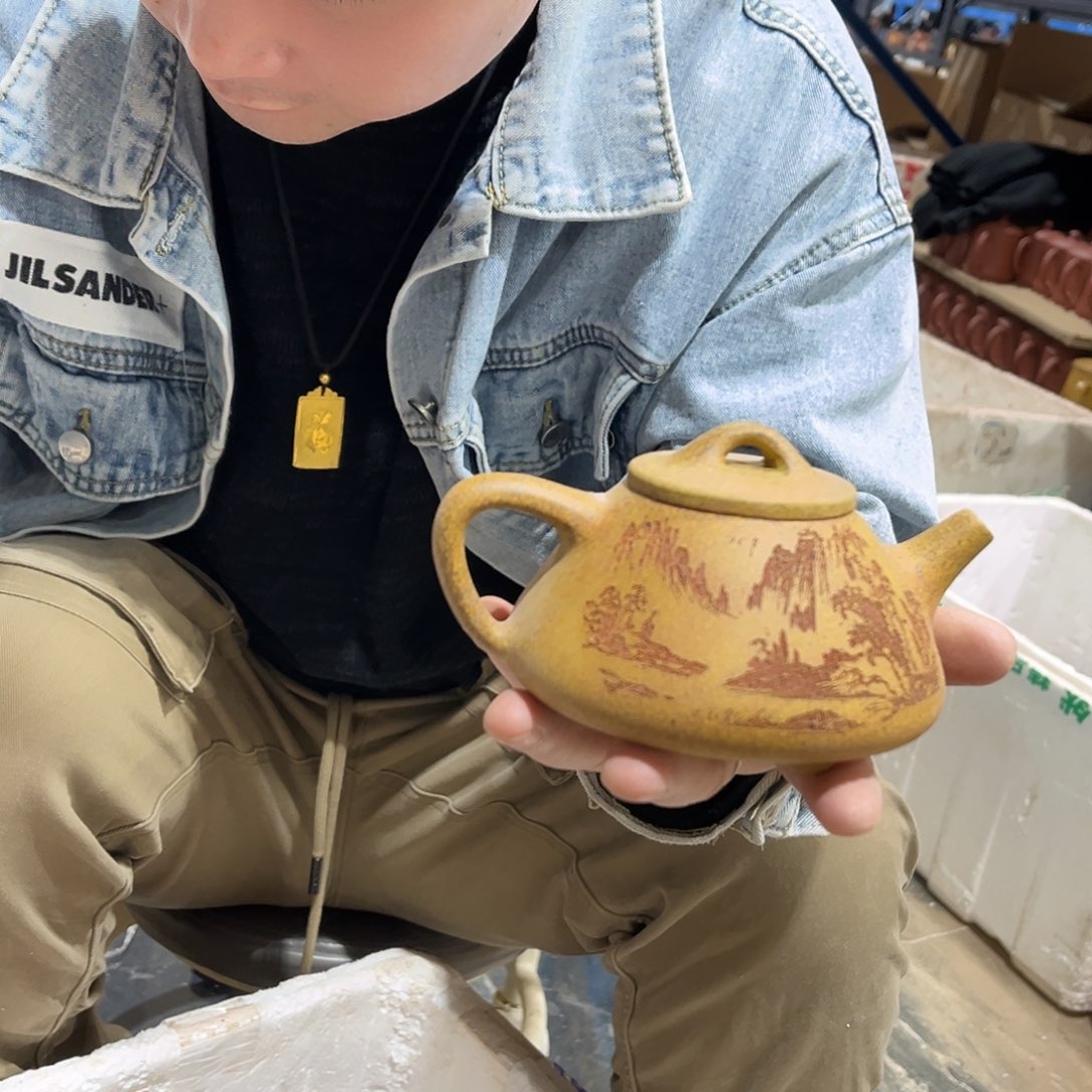 茶壶紫砂Chugging