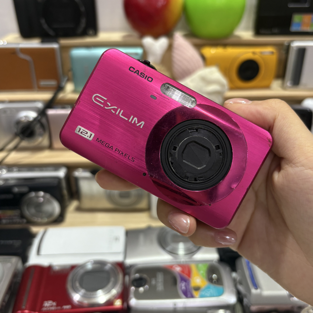 8新 Casio/卡西欧 卡西欧z90火龙果色成色不多新功能全好