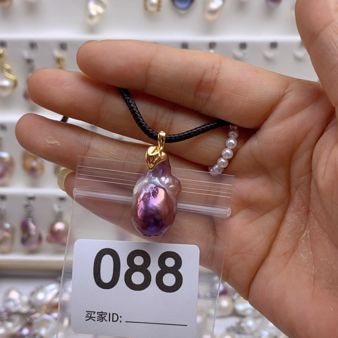 淡水珍珠颈饰银S925镶嵌哮*88