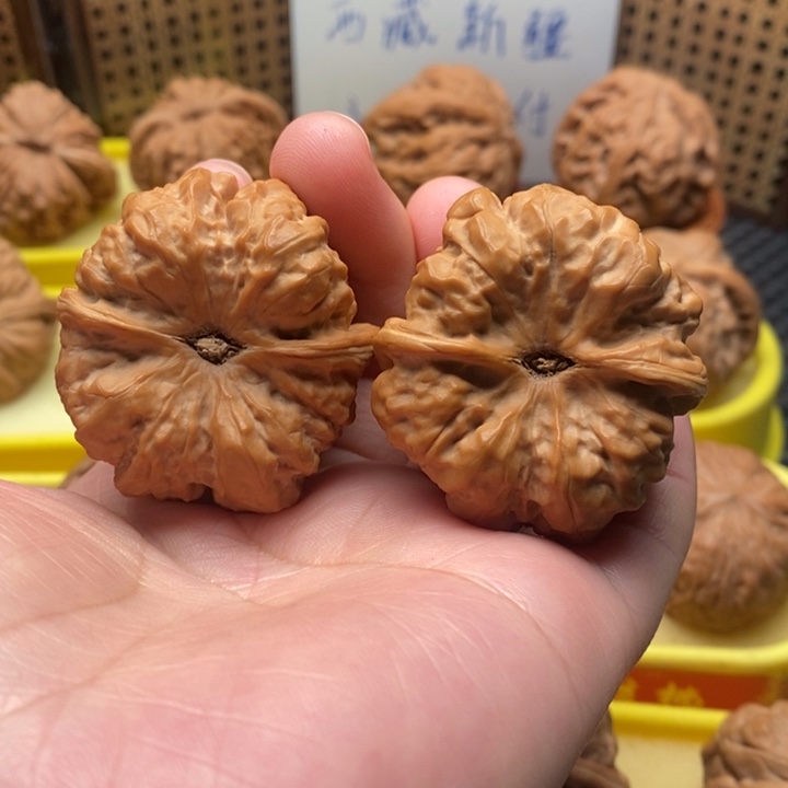 吊坠桃核蛤蟆头40。。。。。。。。