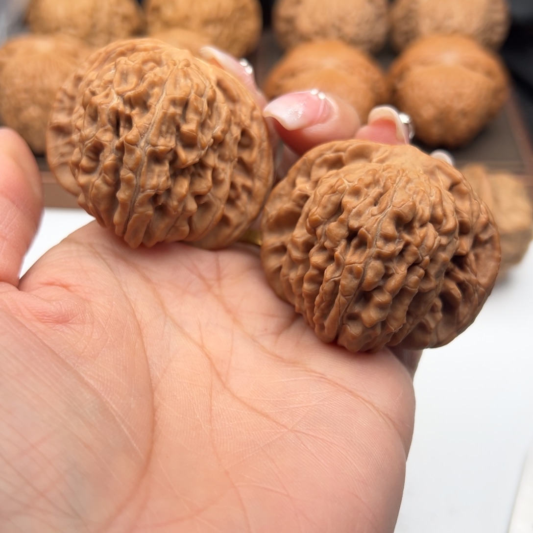 文玩核桃把件?*柒四座楼46