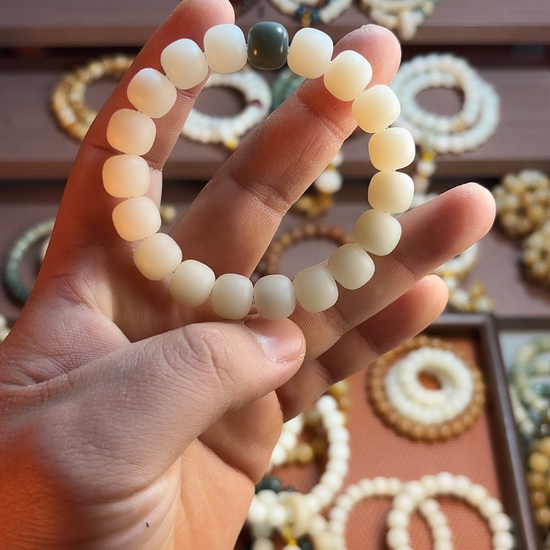 尘***寂菩提根/象牙果吊坠