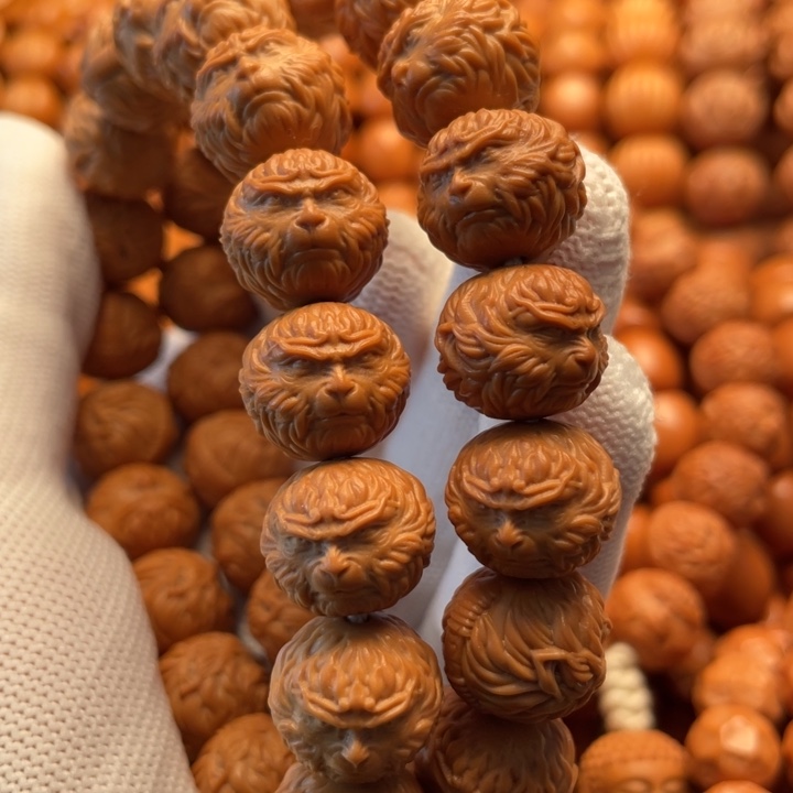 猴头核桃吊坠日****ˢ斗战胜佛