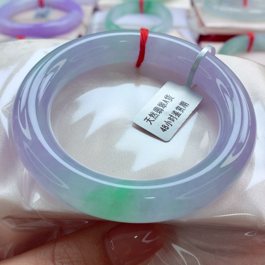 翡翠手镯（圆镯）未镶嵌师妹冰胶春彩