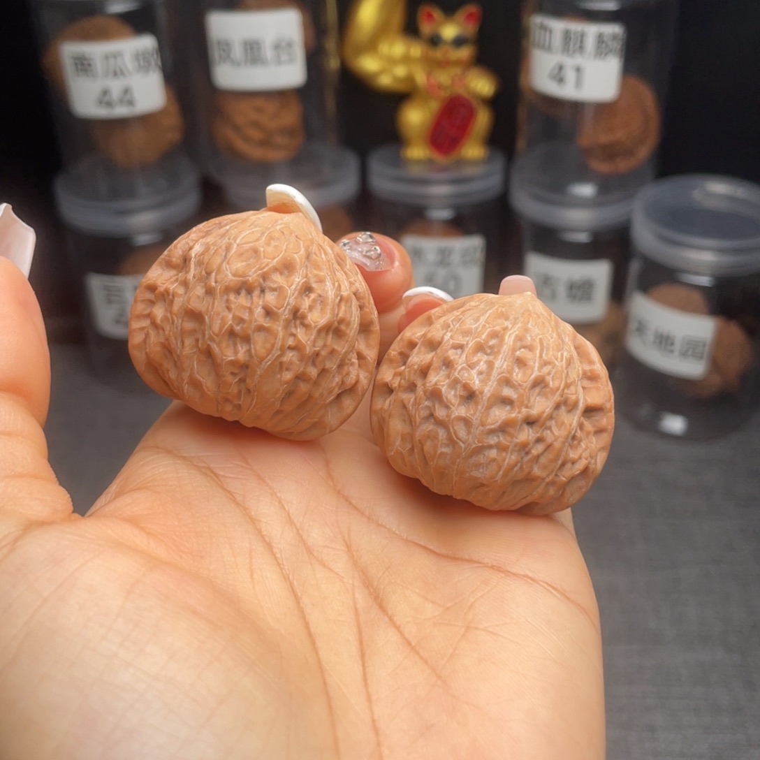 文玩核桃把件全品铁锤