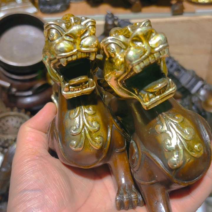 铜的。全清了。一件不留！不磨叽